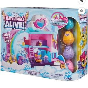Hatchimals Alive! Hatch-Nursery Playset